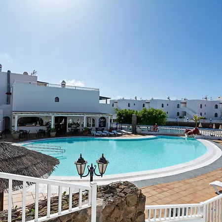 Apartment Palmeras - Pool & Terrace - Next To